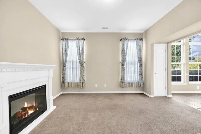 Building Photo - 414 Carriage Lake Dr