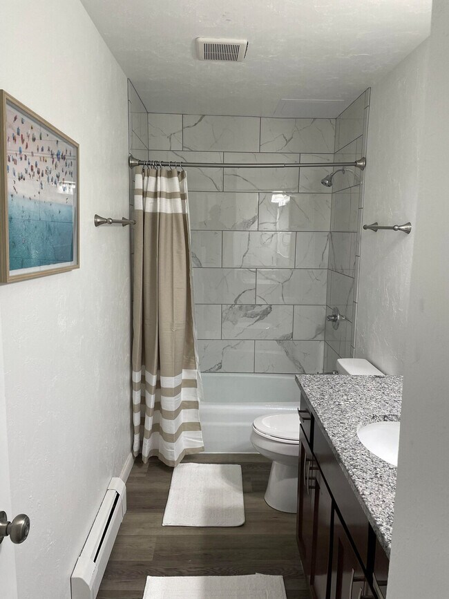 Building Photo - 1128 High Ave