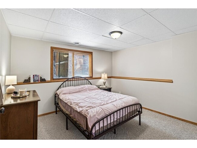 Building Photo - 4133 Sunset Trail N