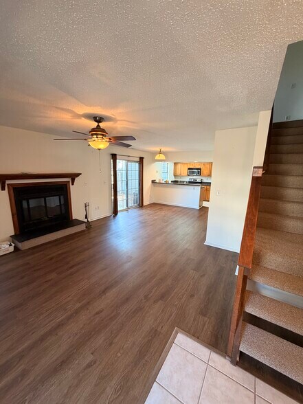 Building Photo - 402 Chatterton Dr