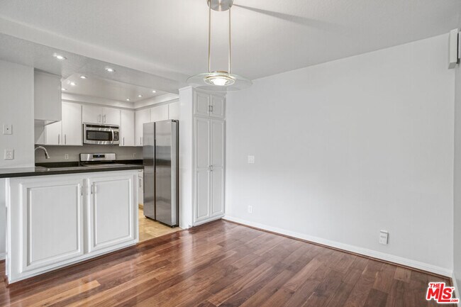 Building Photo - 8601 Falmouth Ave