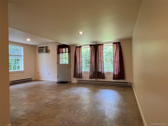 Building Photo - 5994 US-44