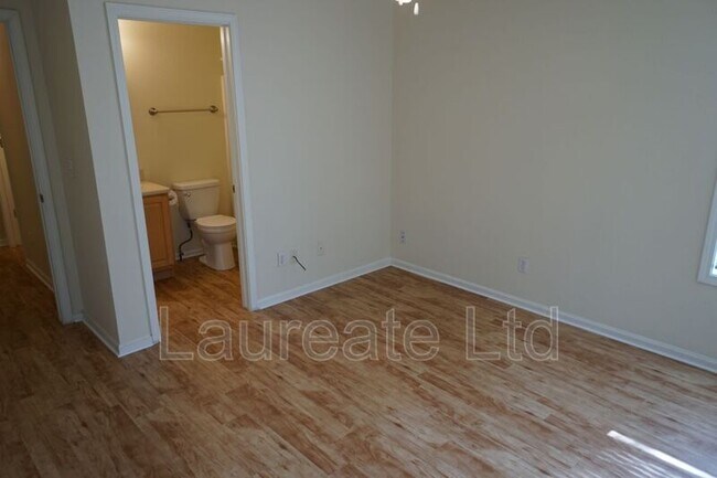 Building Photo - 6062 E 62nd Ave