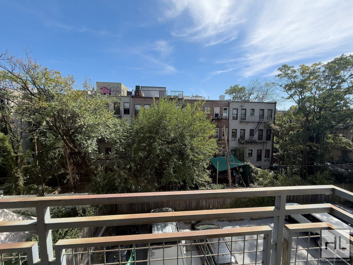 Building Photo - STANHOPE STREET / Sunlit Bushwick 2-Bed (F...