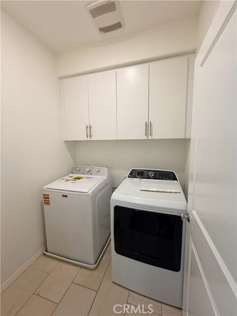 Building Photo - 818 Santa Fe Ave