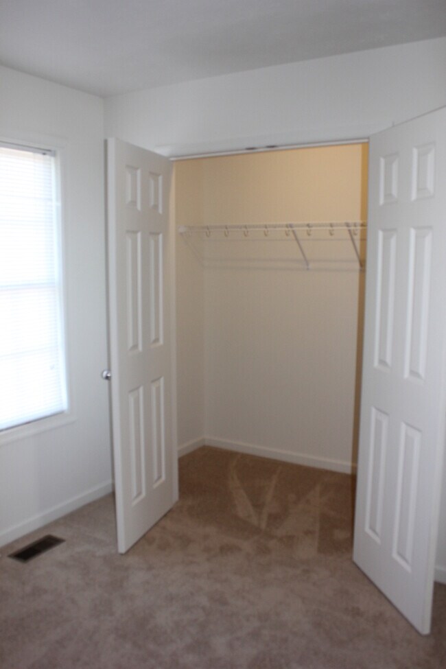 Building Photo - 1476 Taylor Grove Ln