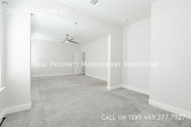 Building Photo - 2057 Avondown Rd