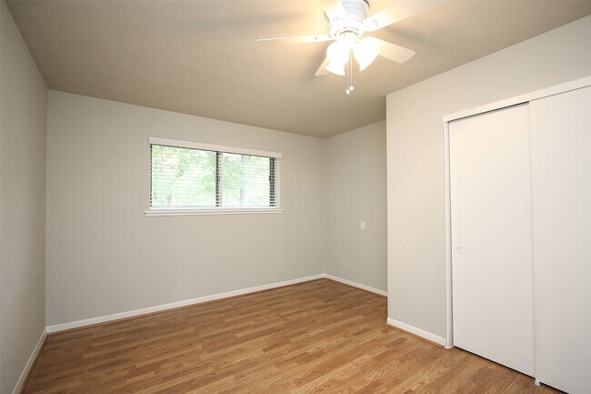Building Photo - 30115 Misty Meadow Dr
