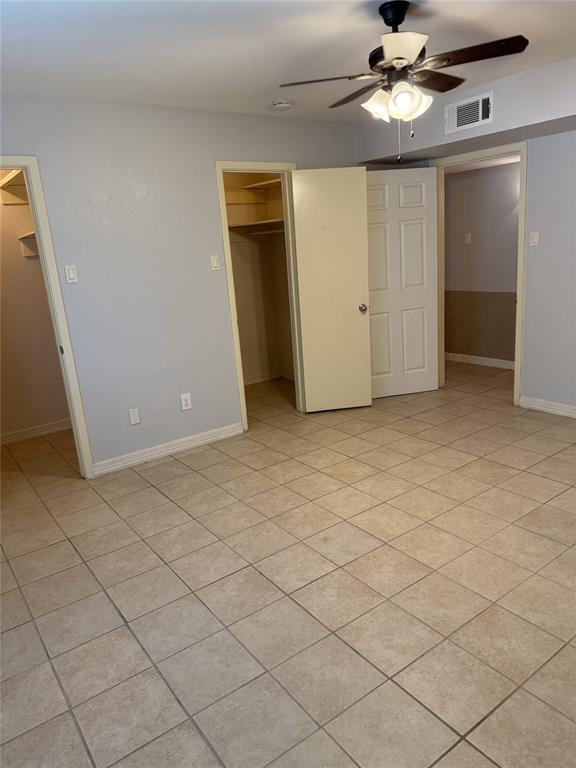 Building Photo - 7555 Katy Fwy