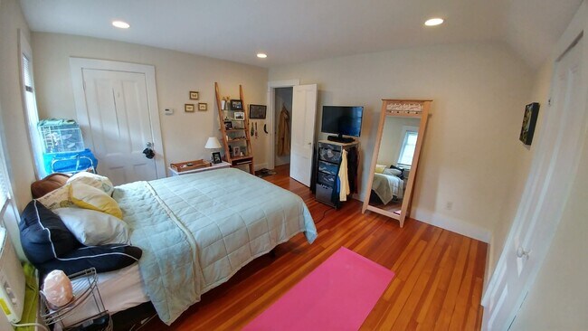 Bed room - 17 Waban St