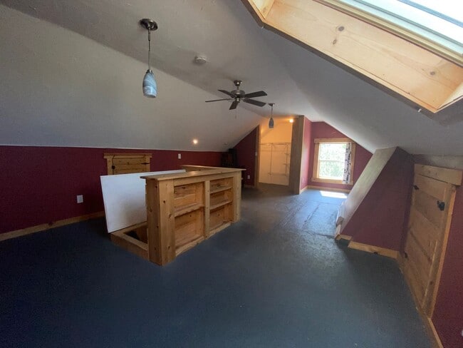 Building Photo - 125 Sun Haven Ln