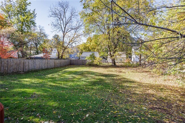 Building Photo - 1609 Culver Rd