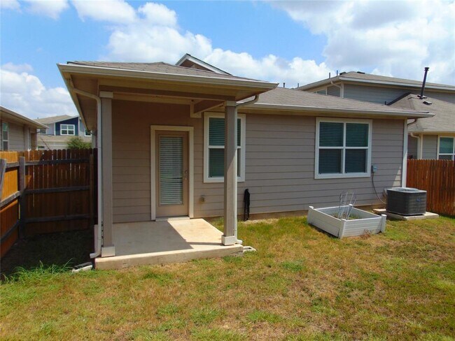 Building Photo - 7707 Jackson Graham Dr