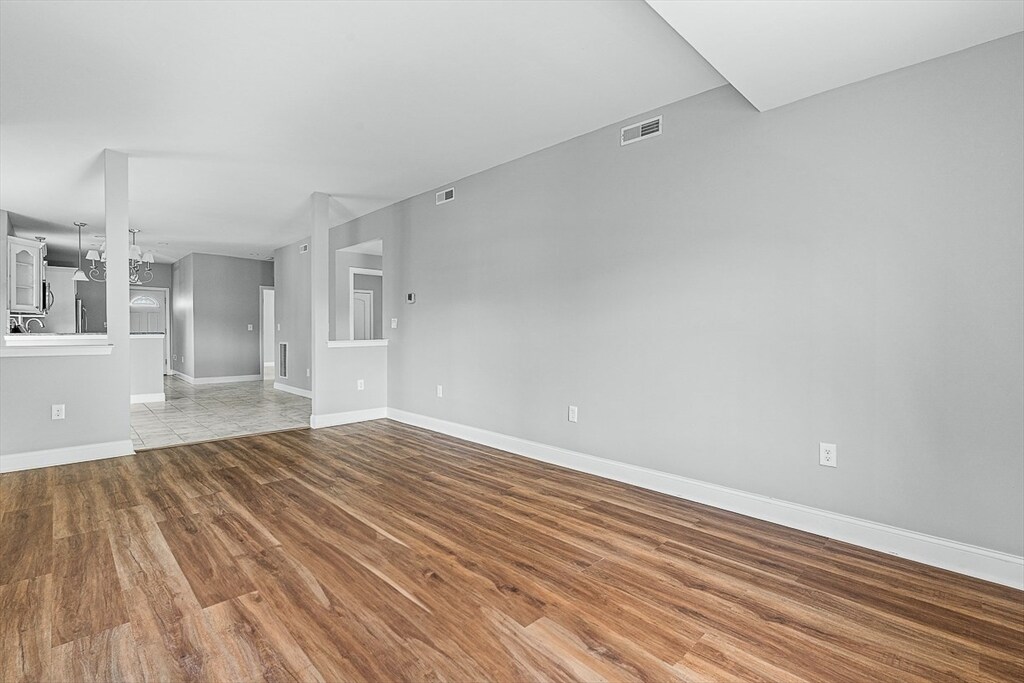Building Photo - 80 Bradbury Ave