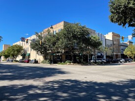 Building Photo - Lofts at Lourie's