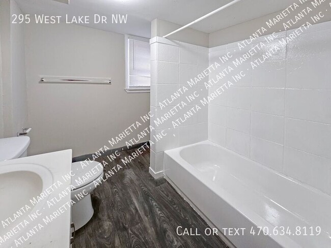 Building Photo - 295 W Lake Dr NW