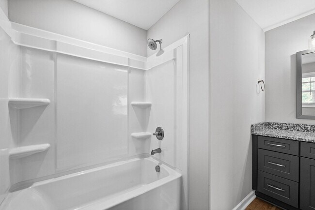 Building Photo - 54 E Fork Dr