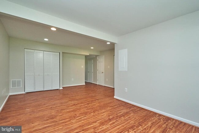 Building Photo - 20515 Blue Heron Terrace