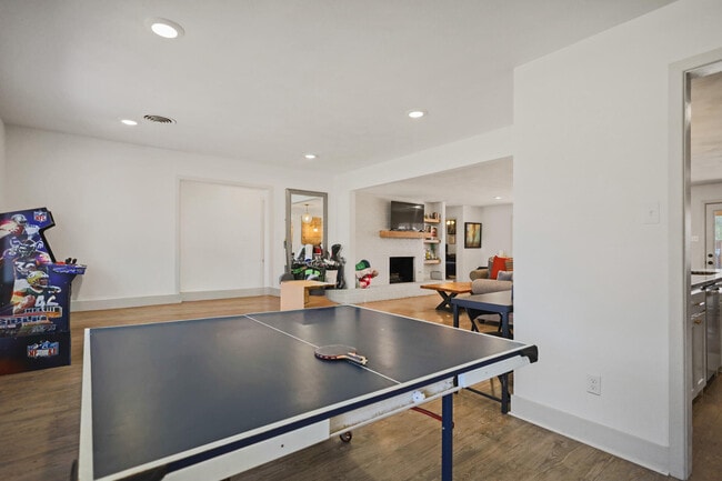 Building Photo - 3627 56th St