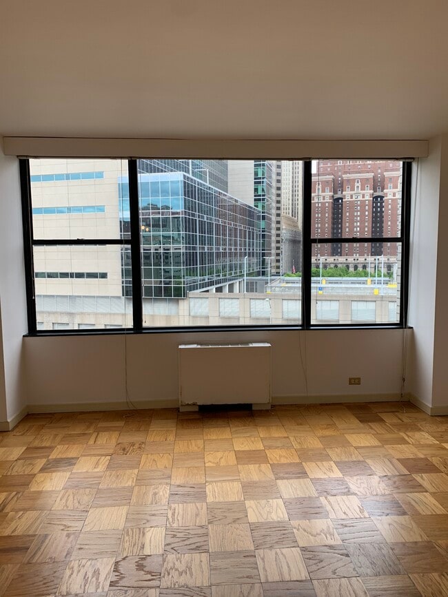 Building Photo - 112 Washington Pl