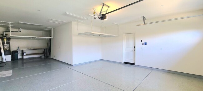 Building Photo - BEAUTIFUL SINGLE-FAMILY HOME IN BLACKSTONE IN EDH!