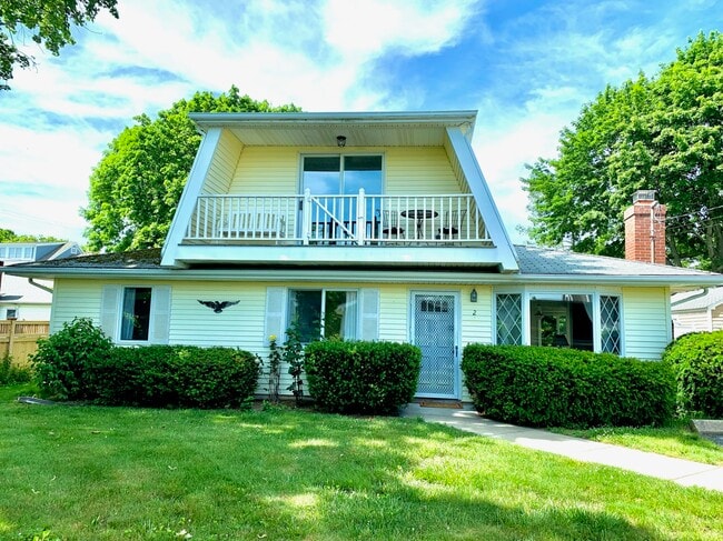 Primary Photo - 2 Mohican Rd