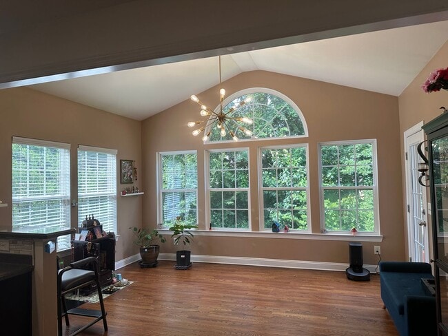 Building Photo - Gorgeous and spacious home in Fort Mill!
