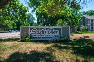 Building Photo - 3950 Manhattan Ave