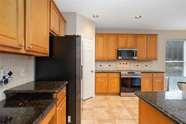 Building Photo - 707 Lytton Springs Way