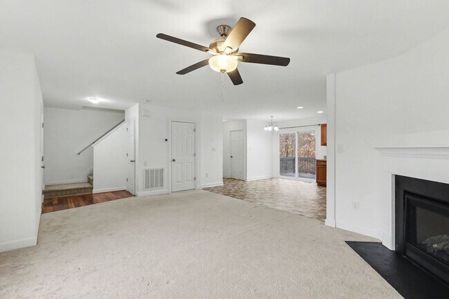 Building Photo - 4-bedroom, 2.5 bath with wooded view!