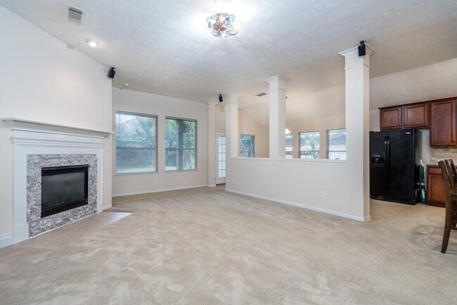 Building Photo - 9503 Tartan Manor St