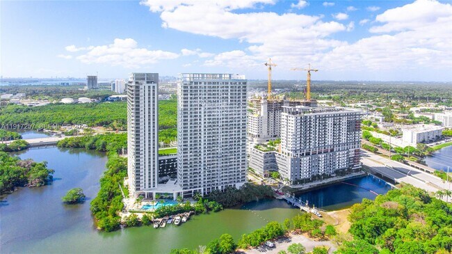 Building Photo - 16385 Biscayne Blvd