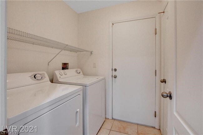 Building Photo - 10429 Scotch Elm Ave