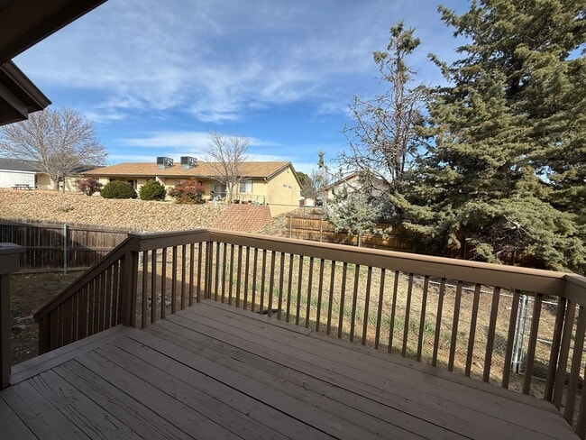 Building Photo - 9490 E Catalina Dr