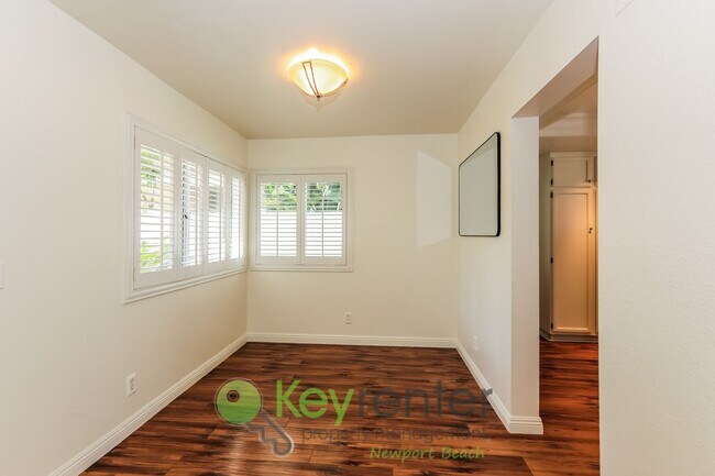 Building Photo - Beautiful Mission Viejo Townhome - Highland Park Community