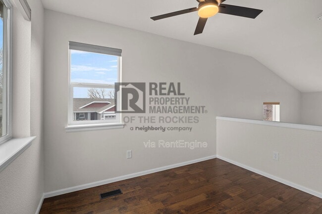 Building Photo - 1389 Finch St