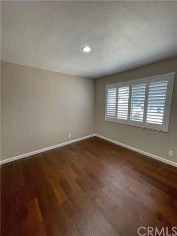 Building Photo - 5812 Richmond Ave