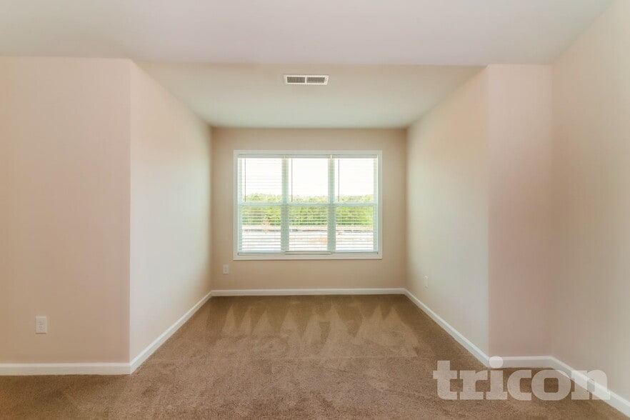 Building Photo - 126 Cedar Pk Wy