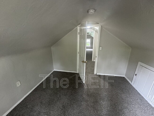 Building Photo - 3251 Spruce St