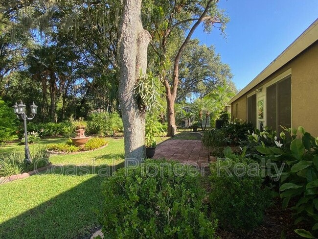 Building Photo - 10542 San Travaso Dr