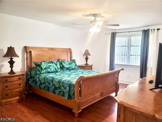 Building Photo - 740 19th St SW