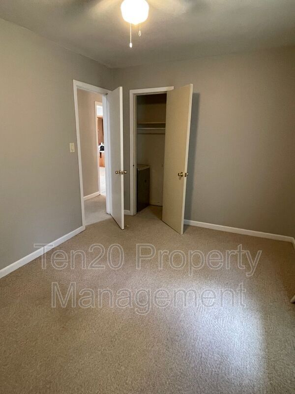 Building Photo - 4204 Wilbur Dr