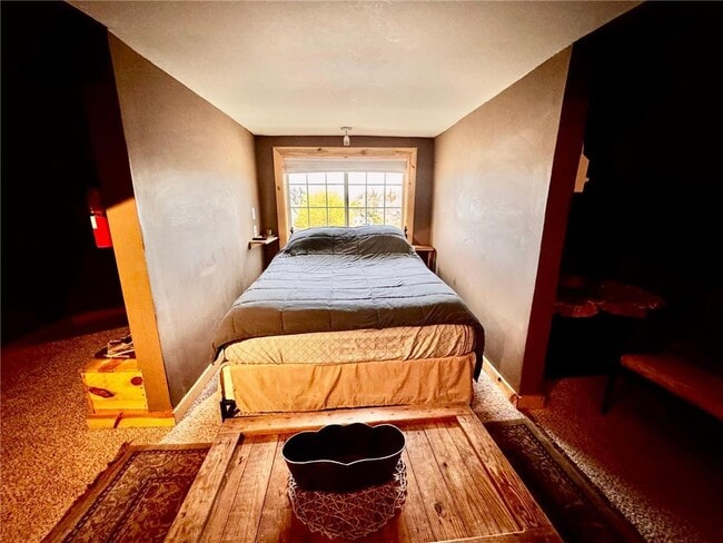 Building Photo - 1464 W Minnehaha Ave