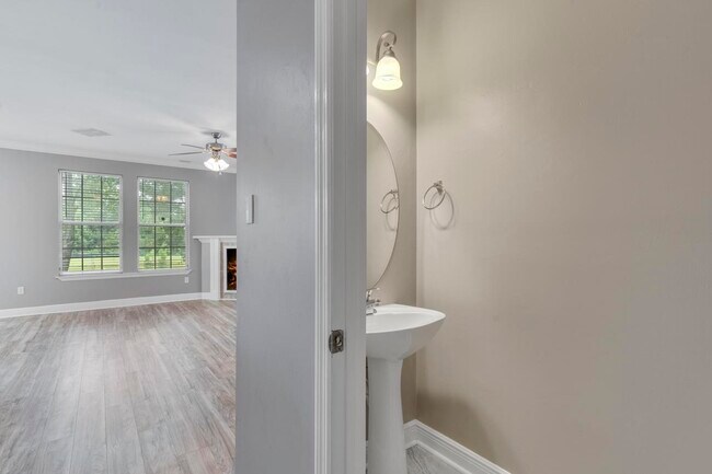 Building Photo - 2636 Fenwood Ct