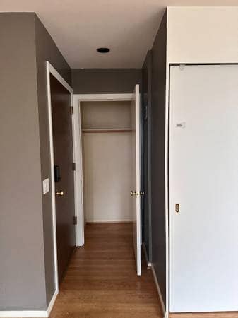 Building Photo - 2012 Thorndyke Ave W