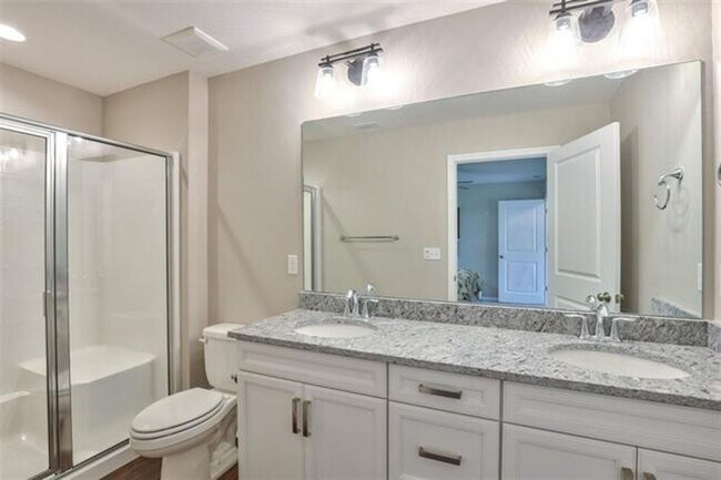 Building Photo - Canopy Modern NE 3/2.5 w/ Stainless Steel ...