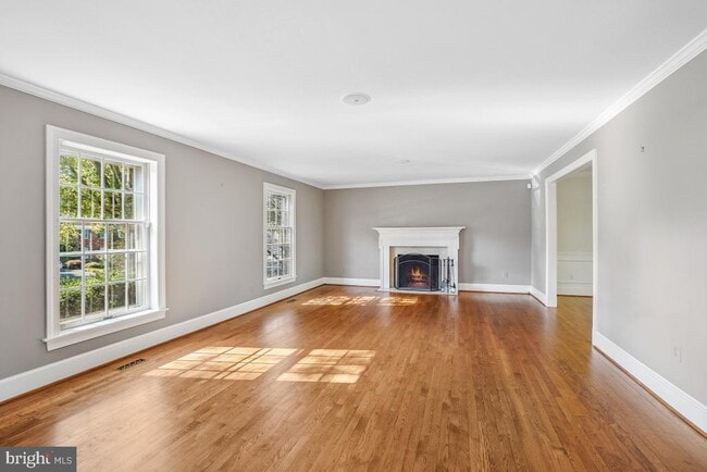 Building Photo - 1210 Suffield Dr
