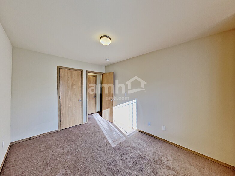 Building Photo - 16010 89th Ave E