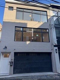 Building Photo - 625 Court St