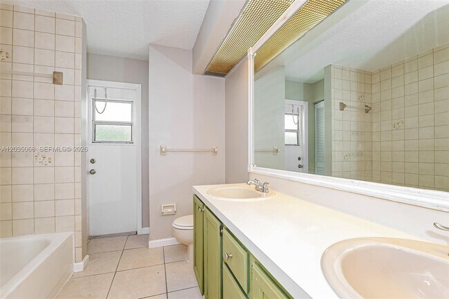 Building Photo - 12351 Gingerwood Ln